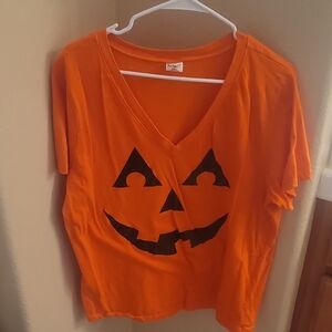 Spirit Vibrant Orange T-Shirt 🎃